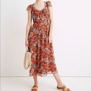 Petite Madewell Midi Dress in Gathered Blooms